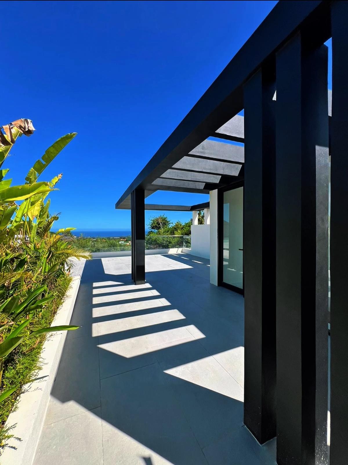 Roof terrace with an ocean view